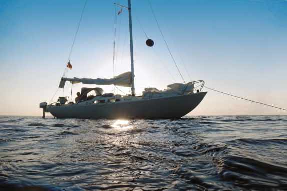 Better anchoring, episode 3: safely run in the ground anchor - 9 manoeuvres