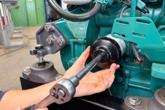 Cours en ligne sur le diesel pour bateaux désormais disponible en allemand