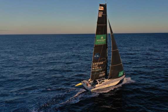 Burke et Fink - d'abord boot Düsseldorf, puis La Réunion