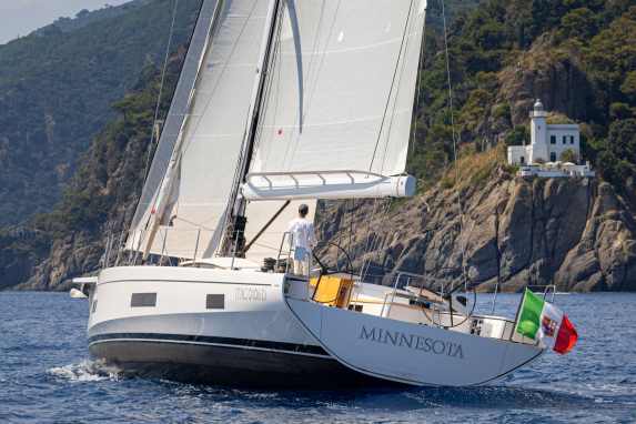 A bespoke carbon cruiser from Maxi Dolphin