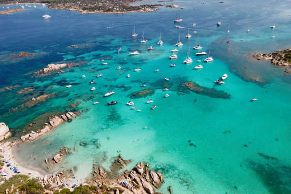 La Maddalena - nuove regole senza divieto di ancoraggio