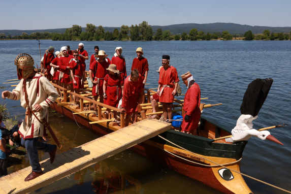 2,000 km in a Roman boat to the Black Sea