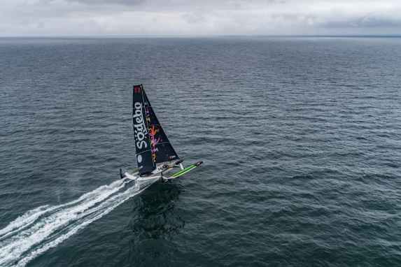 "Sodebo" breaks the equator record