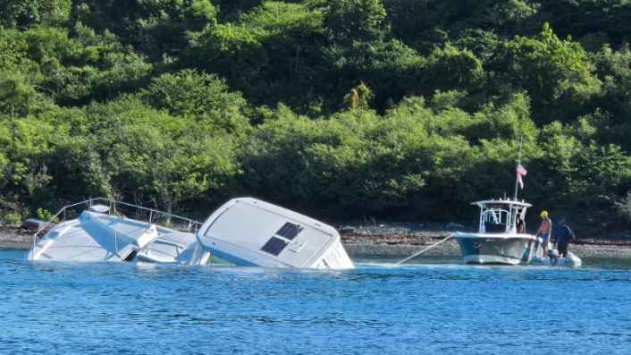 42-foot catamaran runs aground off the US Virgin Islands