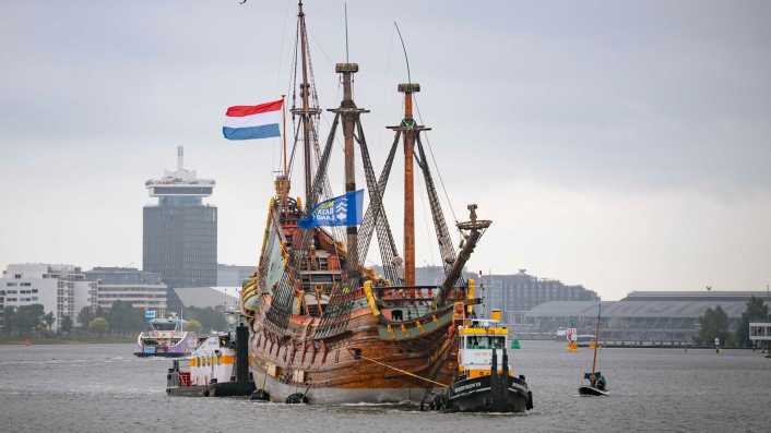 ‘Batavia’ – museum ship is now ashore following its final voyage
