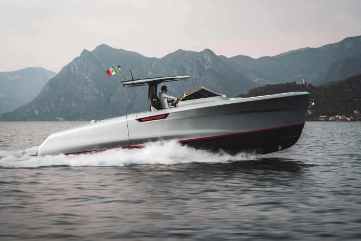 Racing car feeling on the water