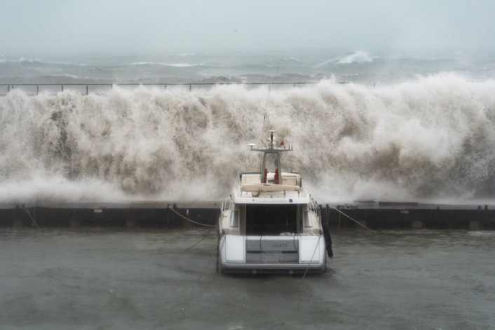 Bizarre things sailors experience in the harbour when the weather’s rubbish