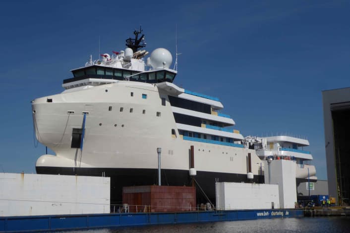 From offshore supplier to superyacht