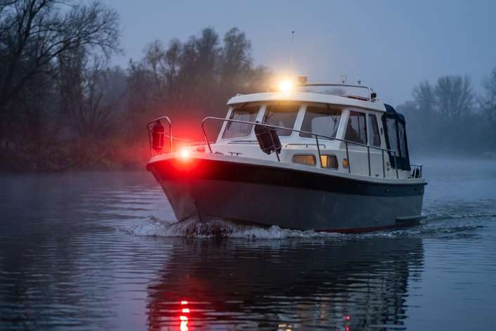 How to stay on schedule when out on a motorboat
