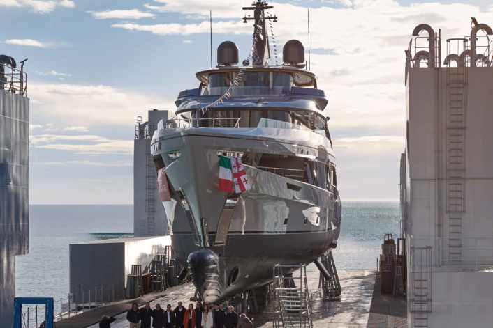 Admiral Yachts zeigt erste Panorama 50