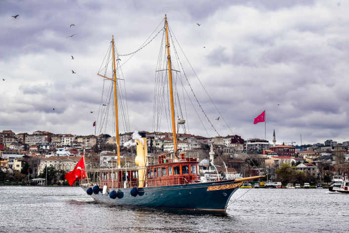 Historische Dampfyacht „Cangarda” schwimmt wieder