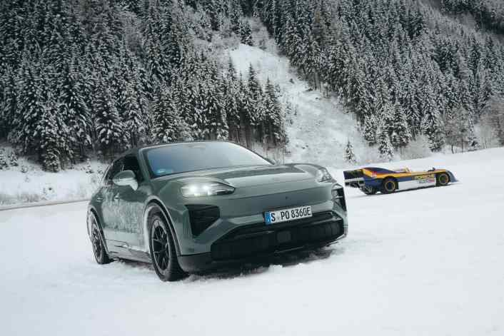 Porsche Cayenne Turbo Electric trifft legendären 917/30