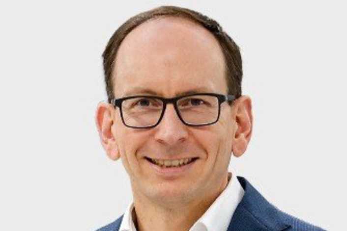 „ES GIBT SOGAR EIN DRITTES FAHRZEUG …“