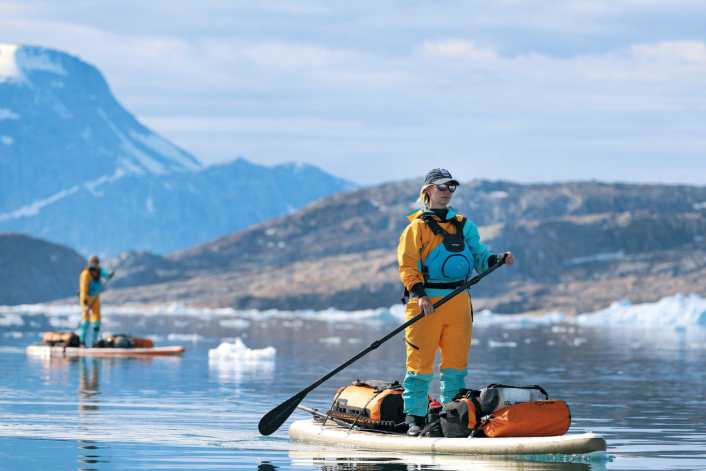 SUP adventure between polar bears and icebergs