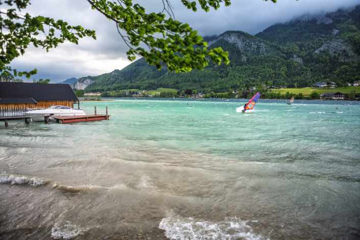 Die besten Windsurf-Spots im Salzkammergut