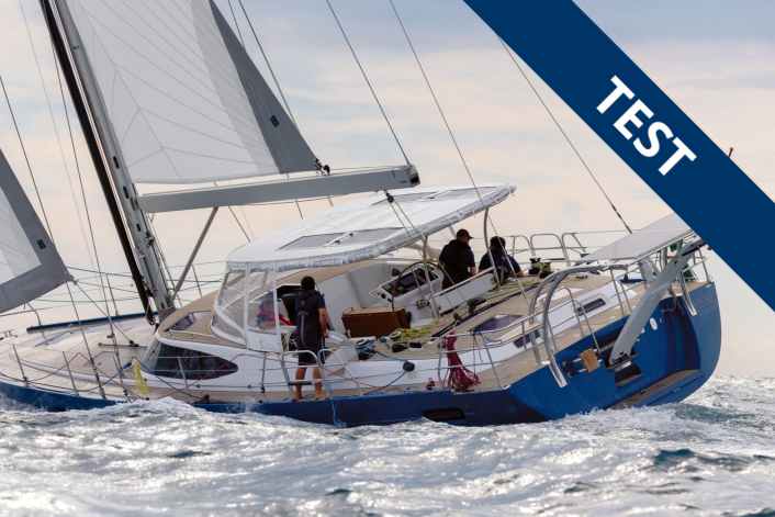 Tourisme de luxe avec une grande capacité de navigation et une grande robustesse