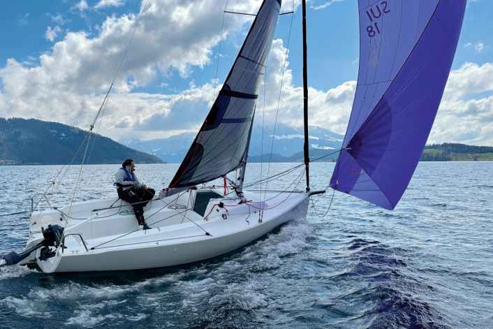 Moins de bateau, plus de voile – Essai du nouveau modèle de J/Boats