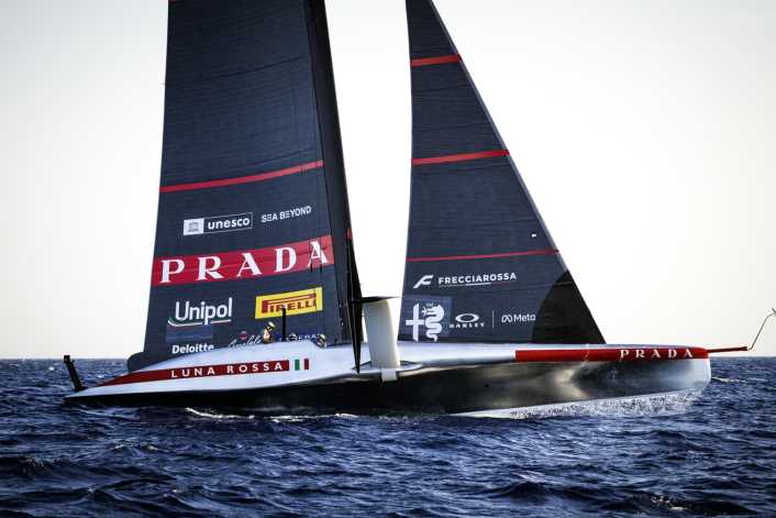Première devant Cagliari - La flèche d'argent de Luna Rossa est de retour