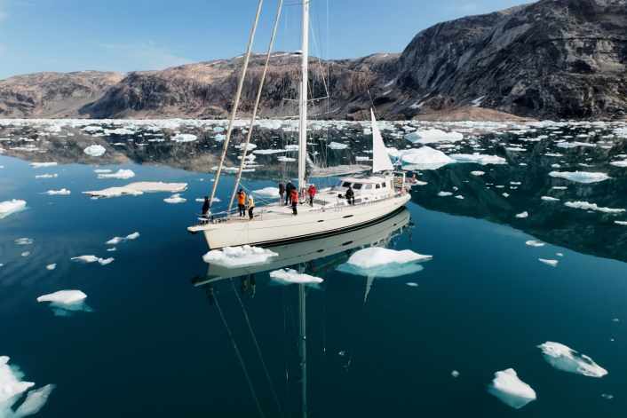 The Sermilik Fjord on the east coast – side fjords and glaciers