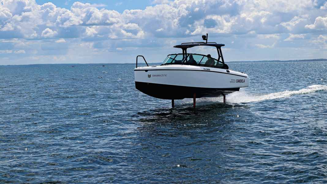 Experience the Candela C-8 on the River Main