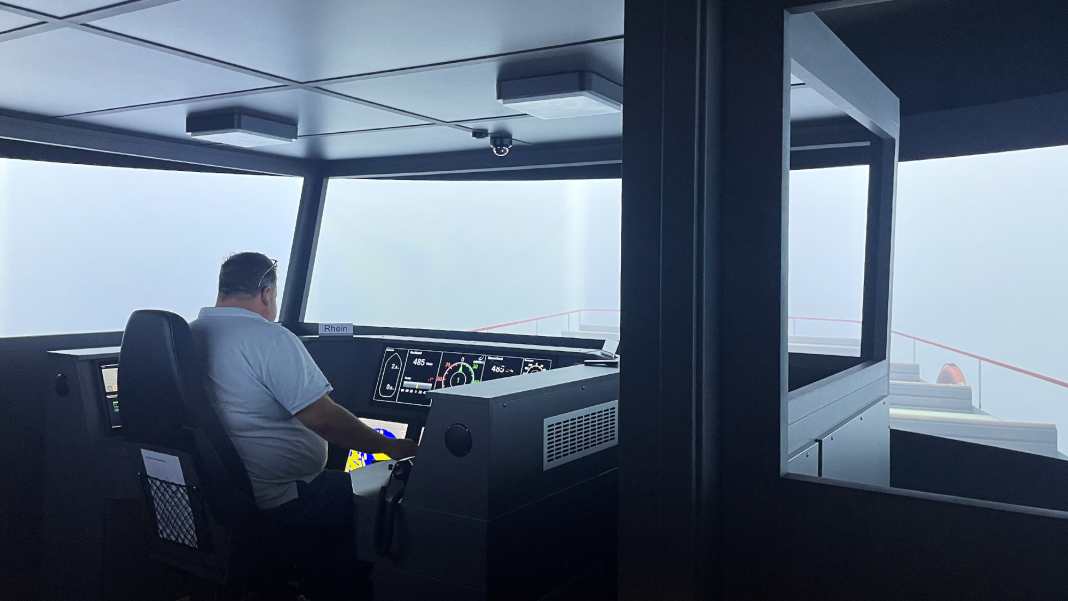 New examination simulator for professional and yacht skippers