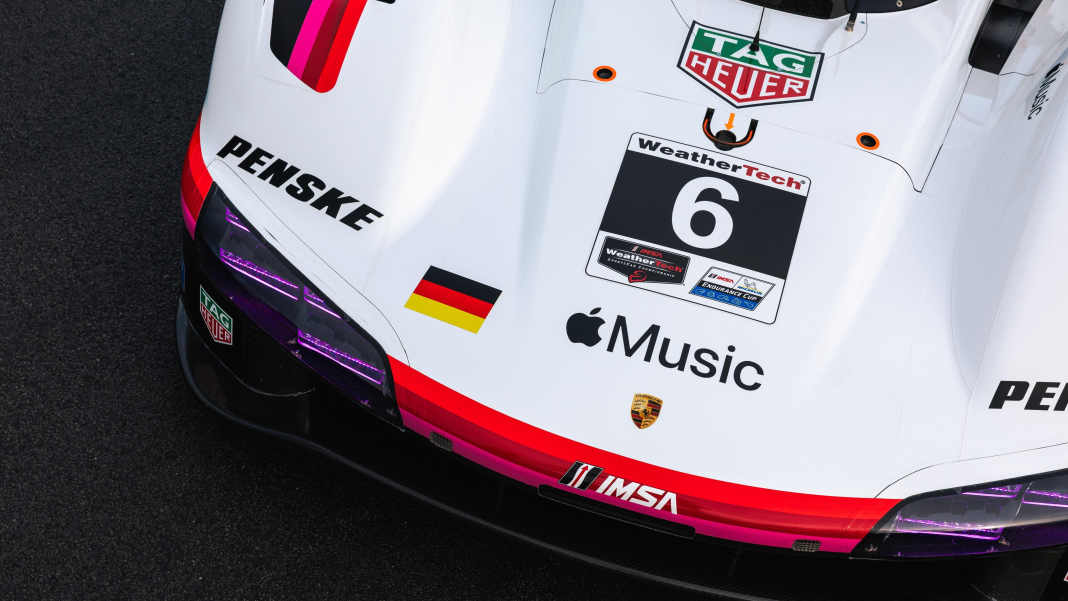 Porsche 963 startet in Apple Music-Lackierung
