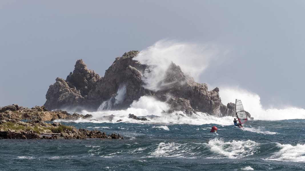 Windsurfen auf den Balearen - mehr als Malle?