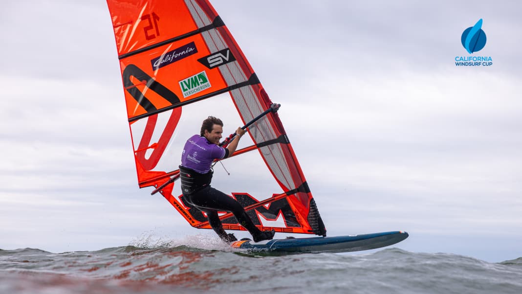 Not enough wind for the fin, too much swell for the foil