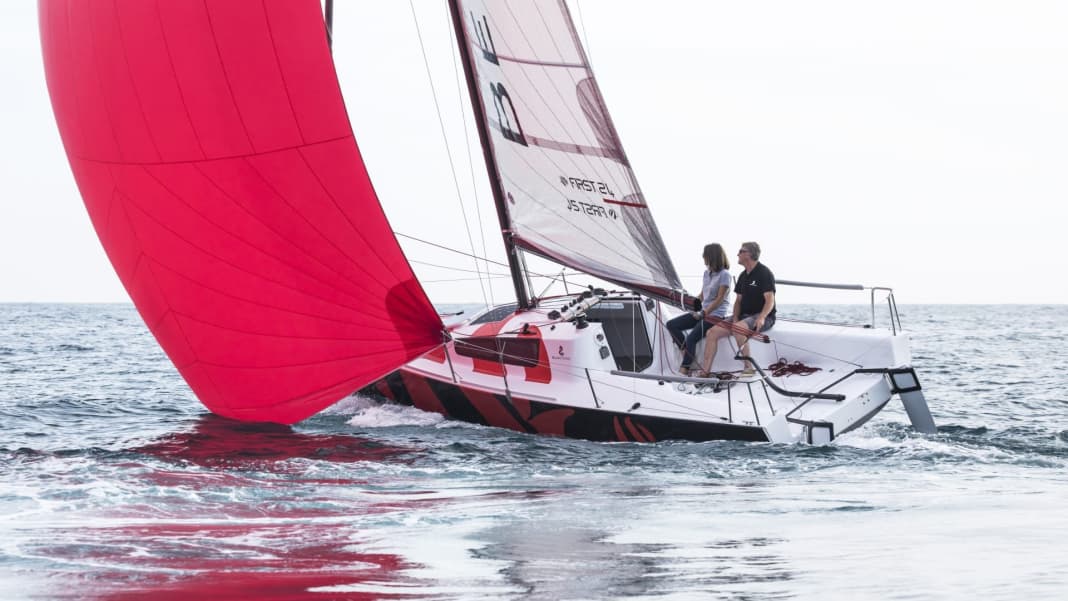 Intensive training for single-handed sailors on First 24
