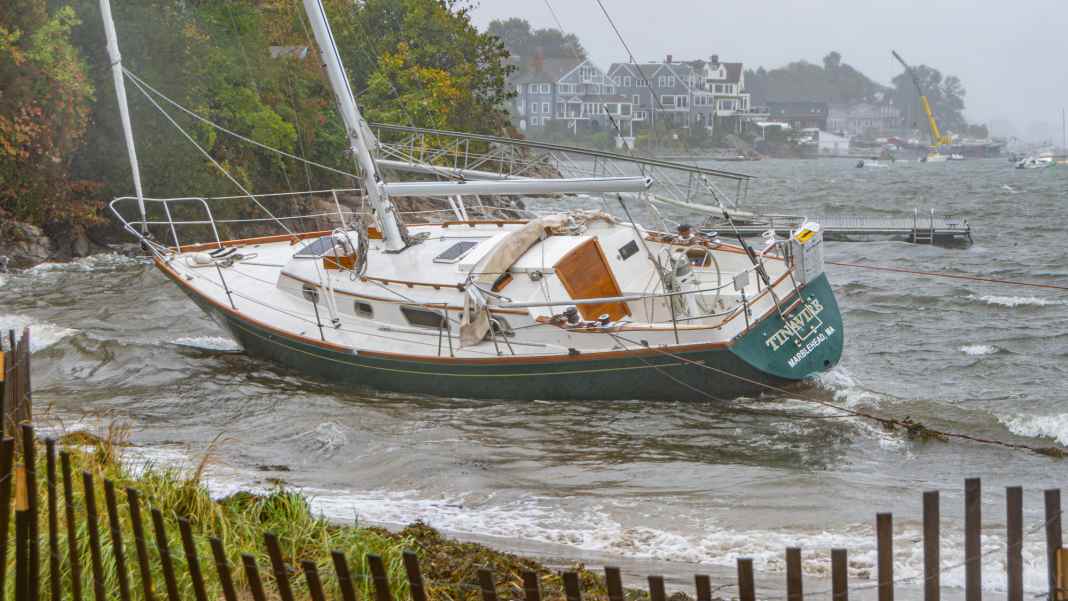 Mehrere Yachten gesunken – Sturm verwüstet Häfen in den USA