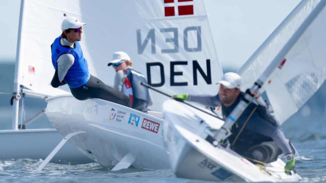 Schweckendiek in the lead, 49ers on edge