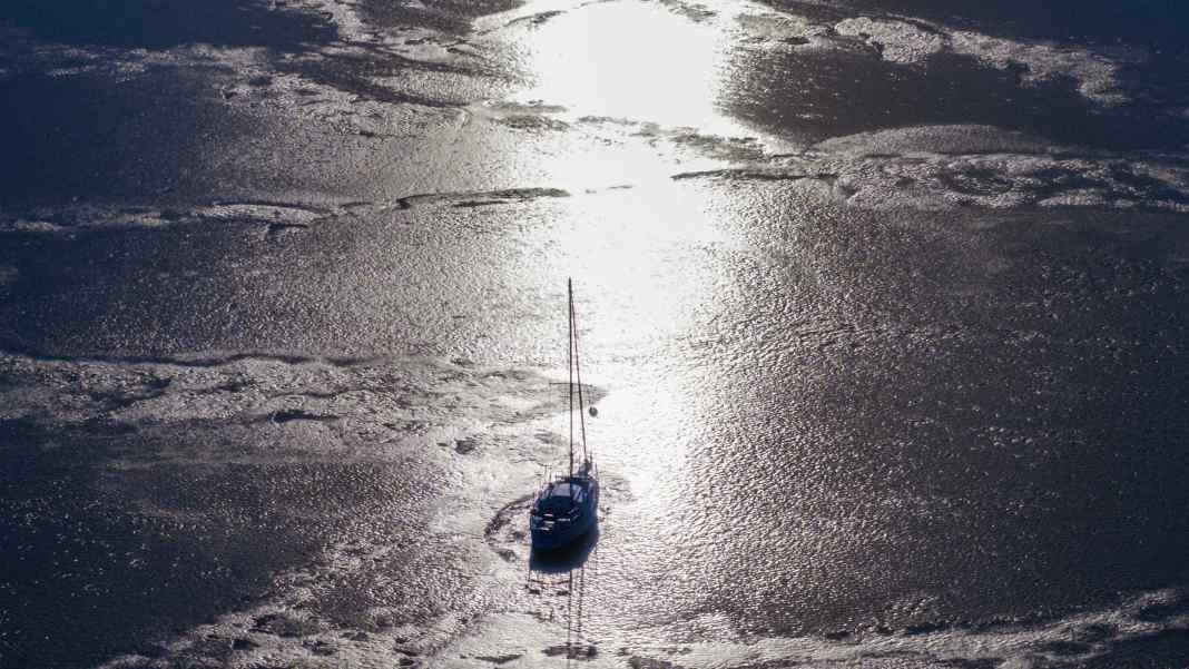 When harbours, lakes and coasts become a winter backdrop