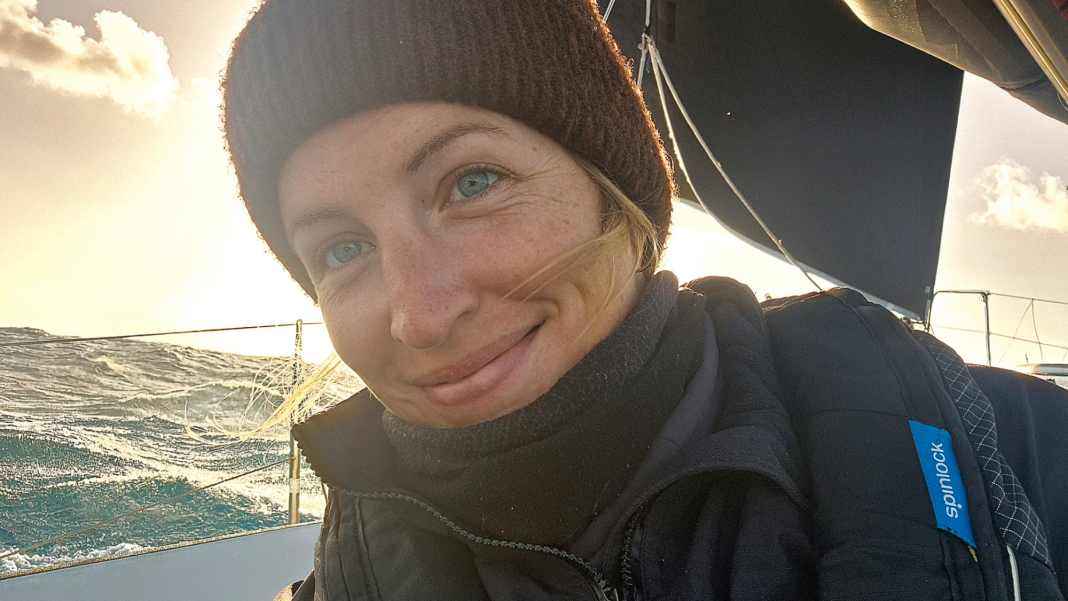 "Soudain à l'autre bout du monde".