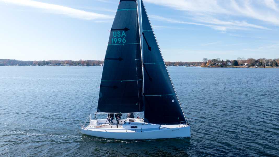 Quantum Electra - laminé régate durable avec double matrice de fibres