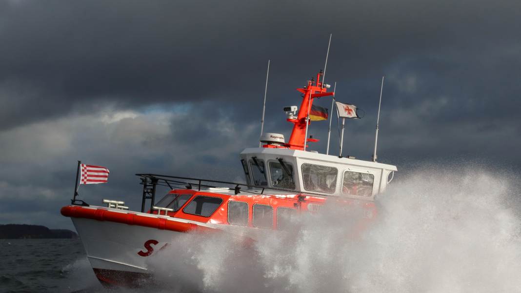 Anker slippt im Starkwind, Einhandsegler gerettet