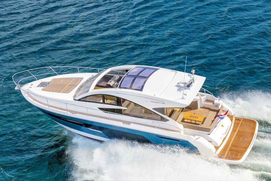 Fairline Targa 48 GT - On a long journey