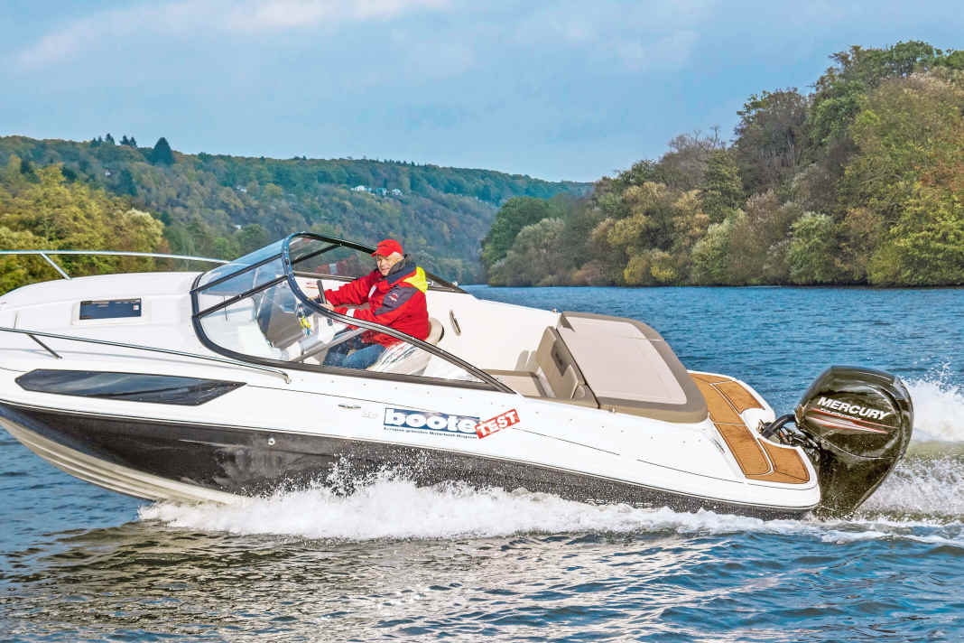 Daycruiser mit Außenborder - Bayliner VR 5