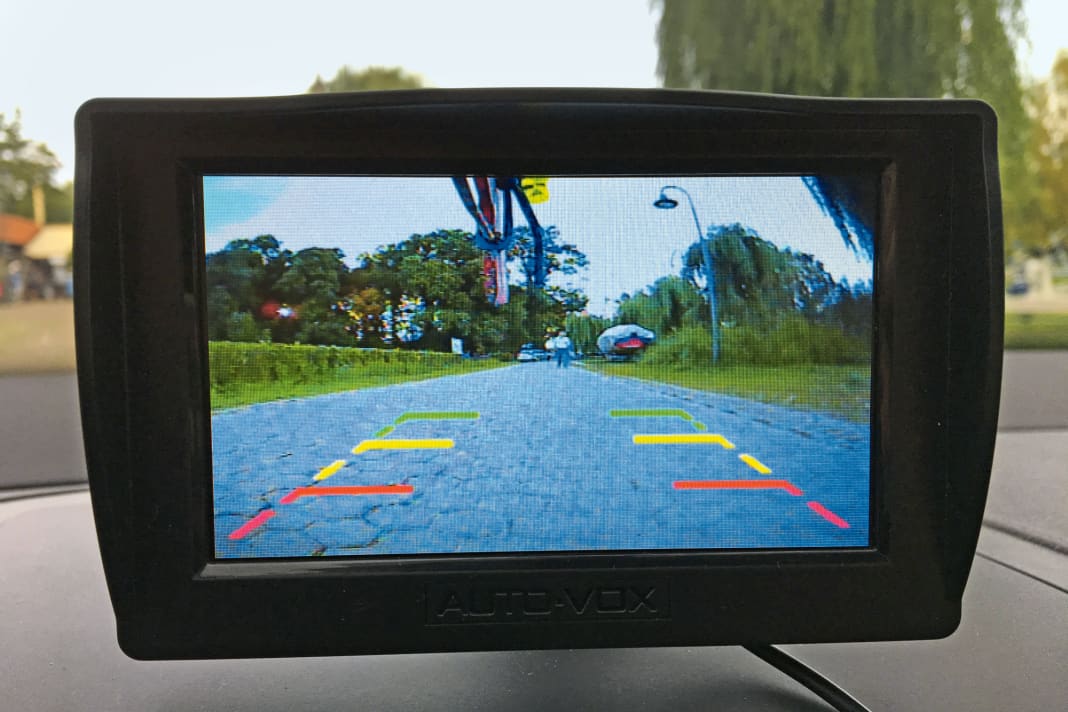 So lässt sich eine Rückfahrkamera am Trailer nachrüsten