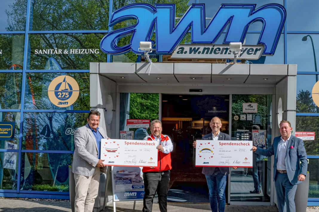 Feasting for a good cause at the Boat Show by awn