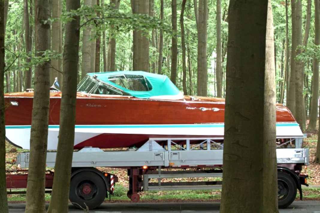 Axel Springer's Riva at the Hanseboot