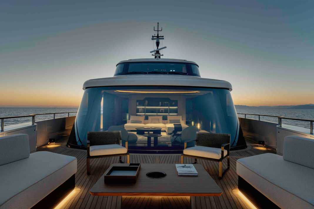 GRP four-deck yacht with bel étage and foil spoiler