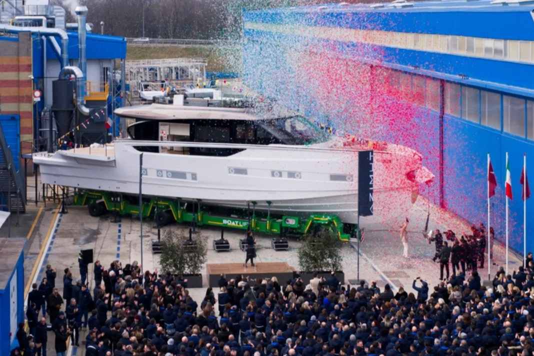 The azimuth from the mountains