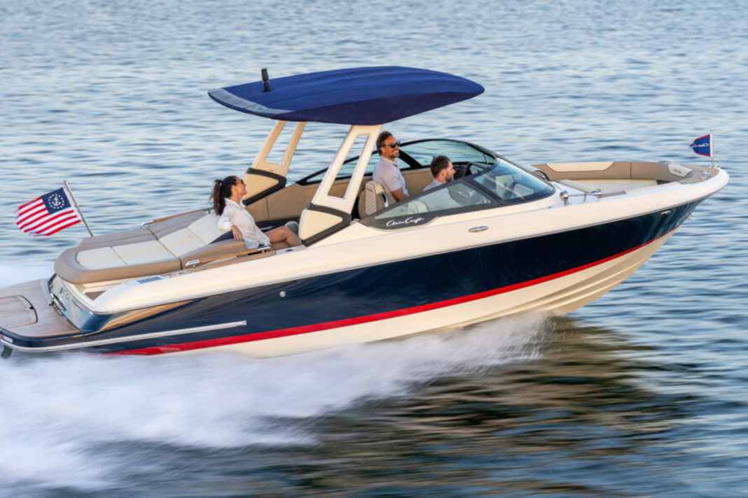 These motorboats are the highlights at the trade fair