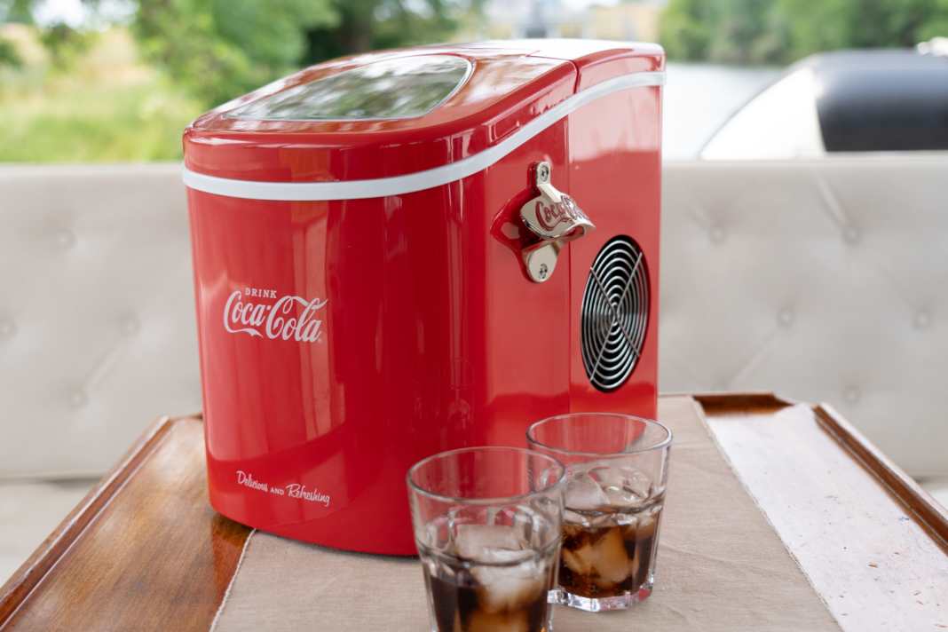 Cooling down on board - 6 ice cube makers compared