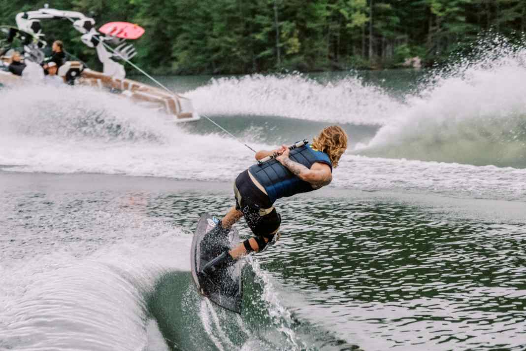 Eight criteria you should consider when buying a wakeboard