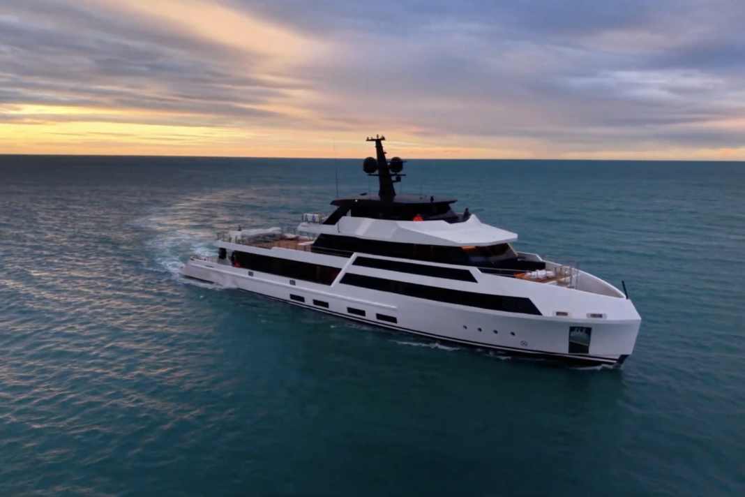 Fußballlegende Neymar kauft nach WM-Aus Explorer-Yacht „Enejota”