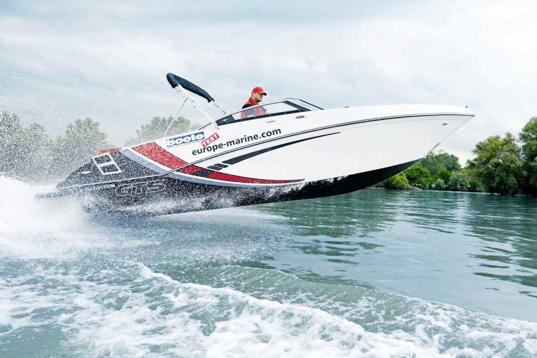 Glastron GTS 245 - Sprintstark und Bequem