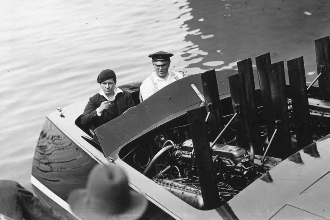 Pionierinnen im Motorboot-Rennsport