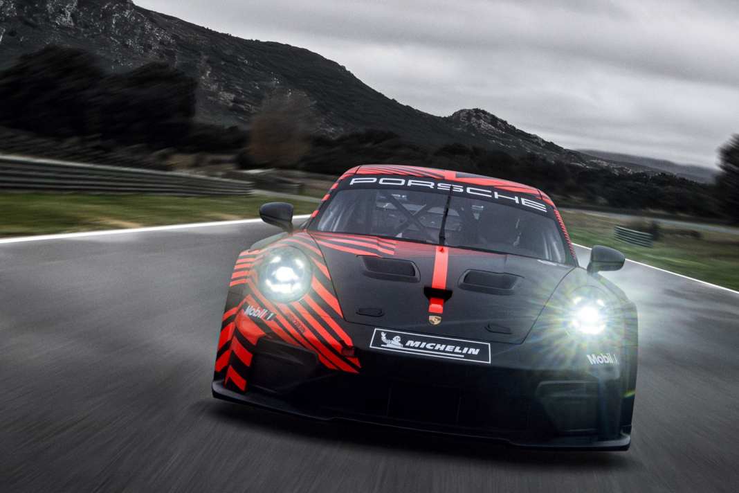Porsche bringt 911 GT4 R für GT4-Rennsport