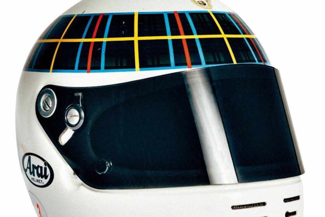 IM RÜCKSPIEGEL - Kennen Sie den noch? PORSCHE KLASSIK feiert die größten Rennfahrer und ihre Helme.